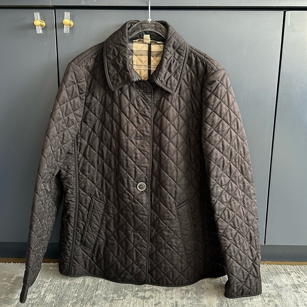 Burberry women quilted jacket size L